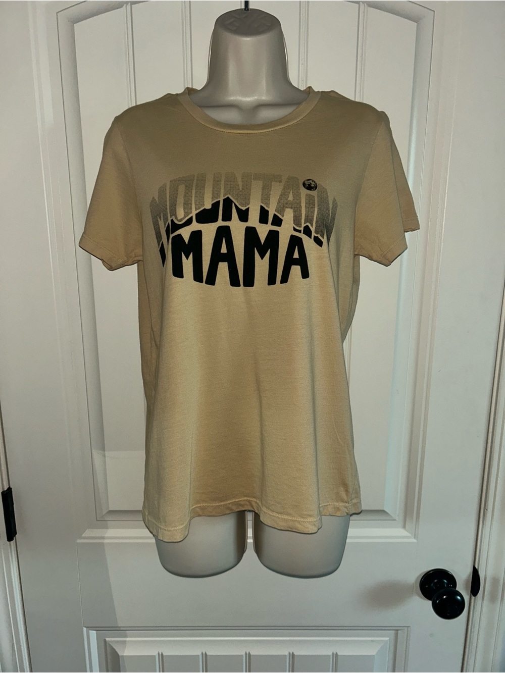 NEW Ragabond Studio for Free People Mountain Mama Graphic Tee - Cream Sz M